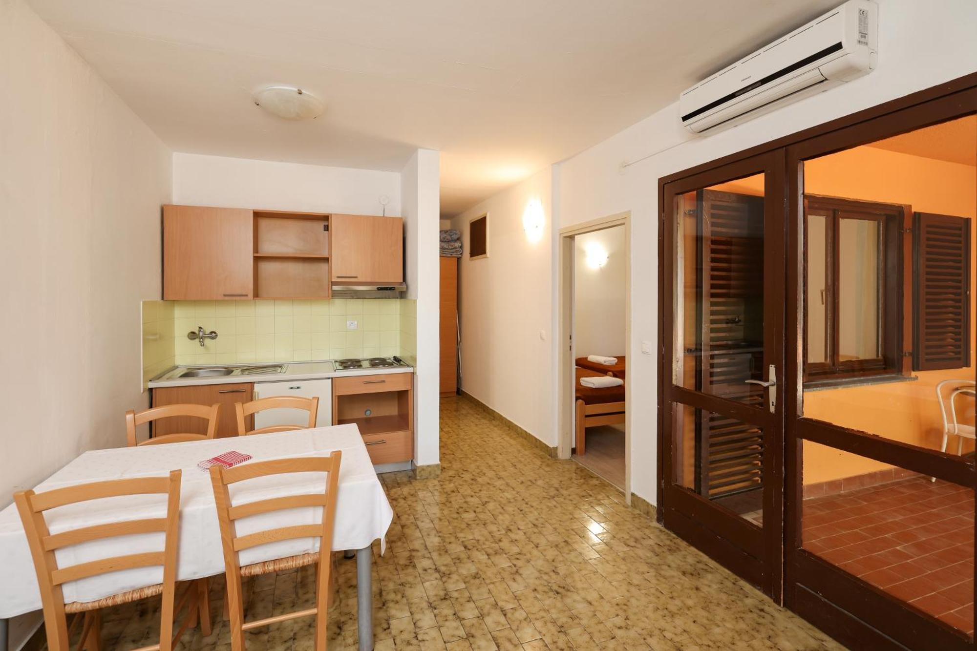 Apartments Medena Budget Trogir Dış mekan fotoğraf