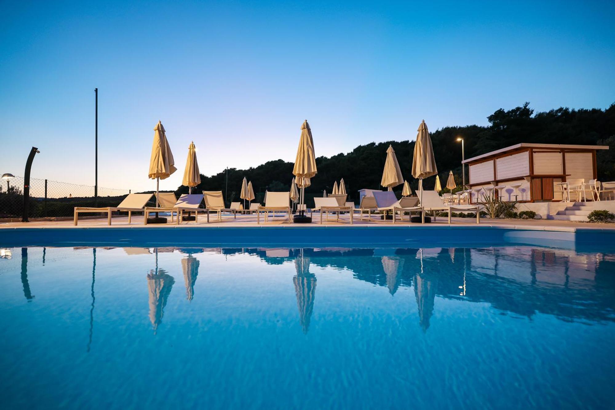 Apartments Medena Budget Trogir Dış mekan fotoğraf